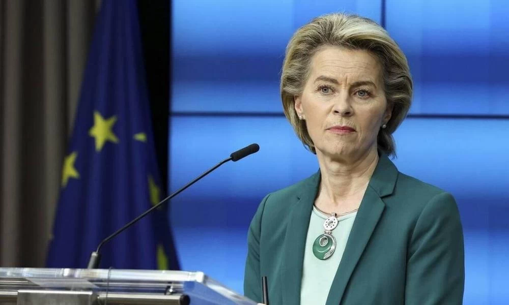 Φον Ντερ Λάιεν: Eπισπεύεται η παράδοση 50εκατ. εμβολίων Pfizer/ΒιοΝtech